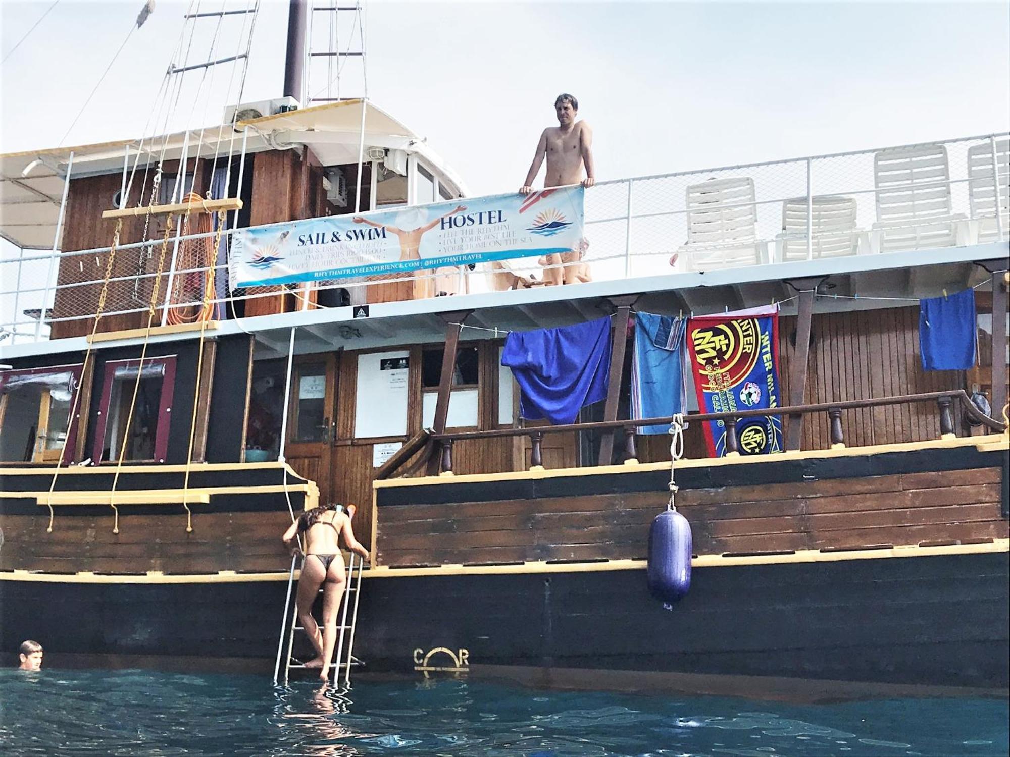 Rhythm Floating Accom - Split Hotel ภายนอก รูปภาพ