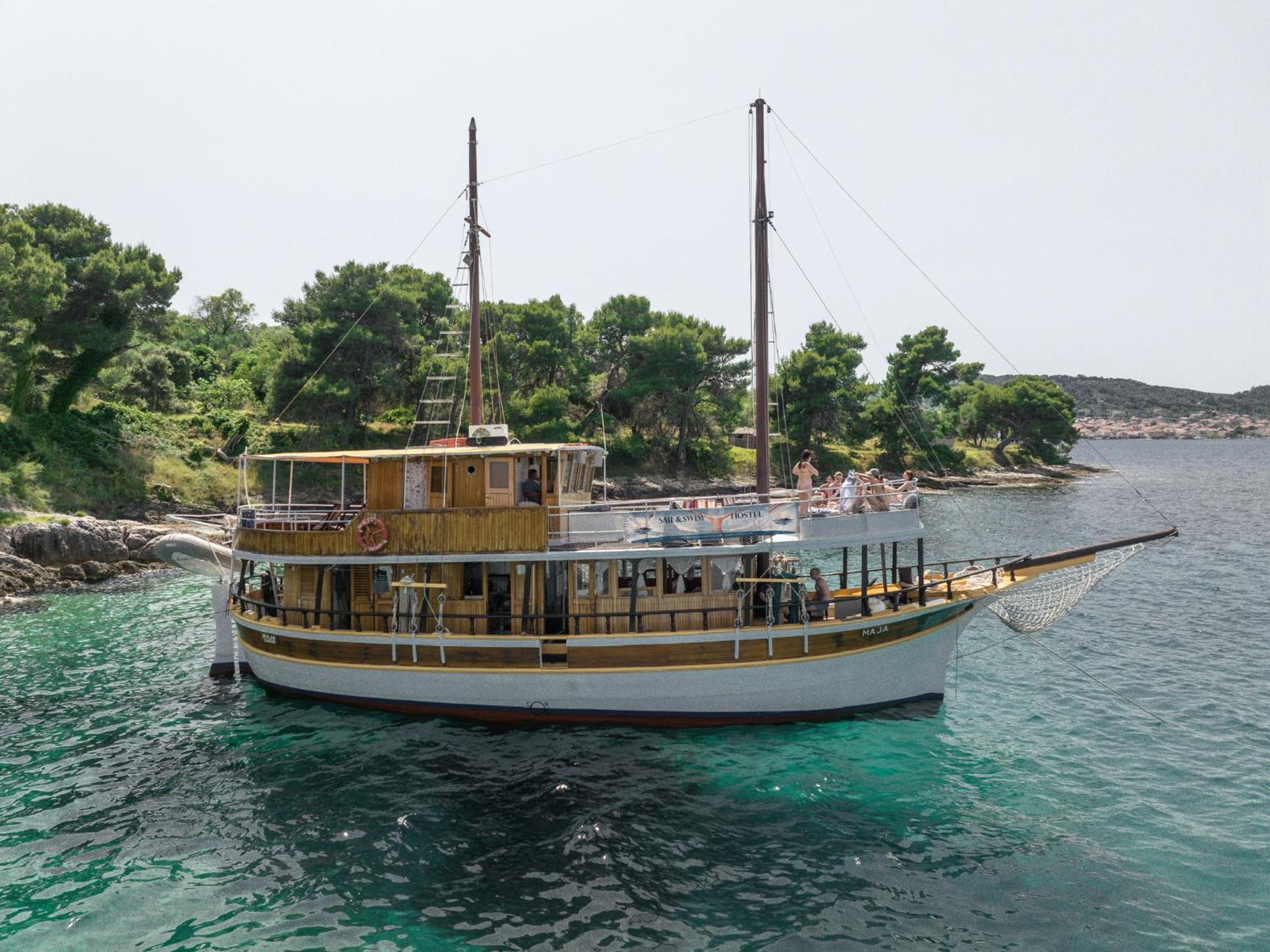 Rhythm Floating Accom - Split Hotel ภายนอก รูปภาพ