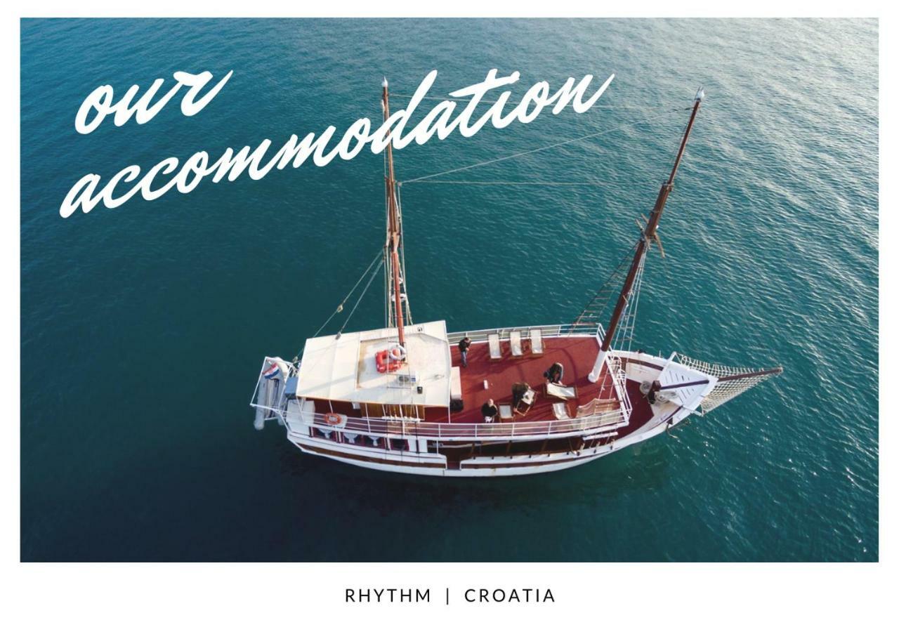 Rhythm Floating Accom - Split Hotel ภายนอก รูปภาพ