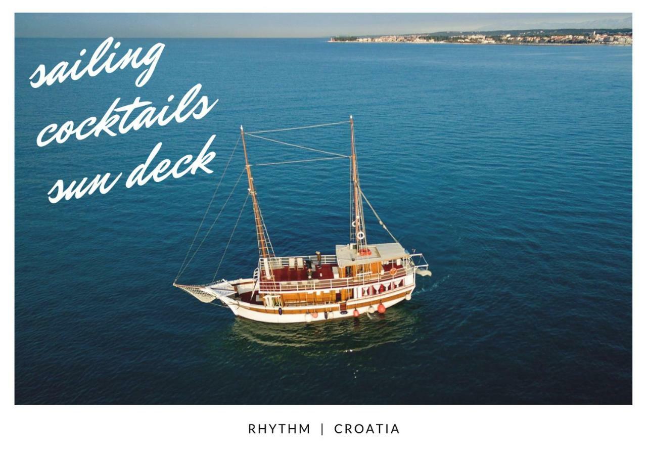 Rhythm Floating Accom - Split Hotel ภายนอก รูปภาพ